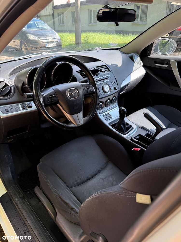 Mazda 3 1.6 Exclusive + - 7