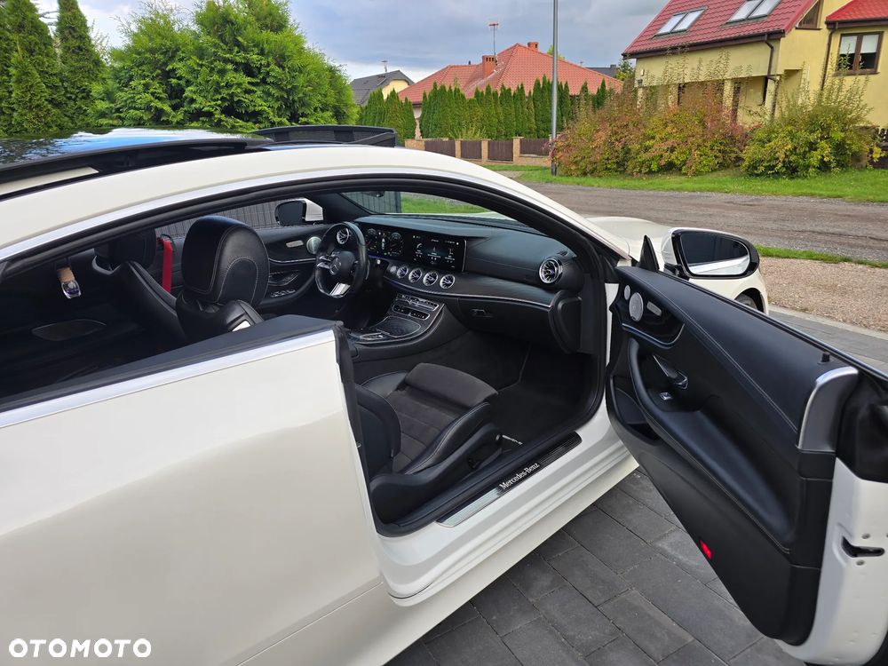Mercedes-Benz Klasa E 300 9G-TRONIC - 18