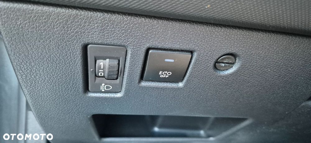 Peugeot 308 1.6 HDi Premium - 17