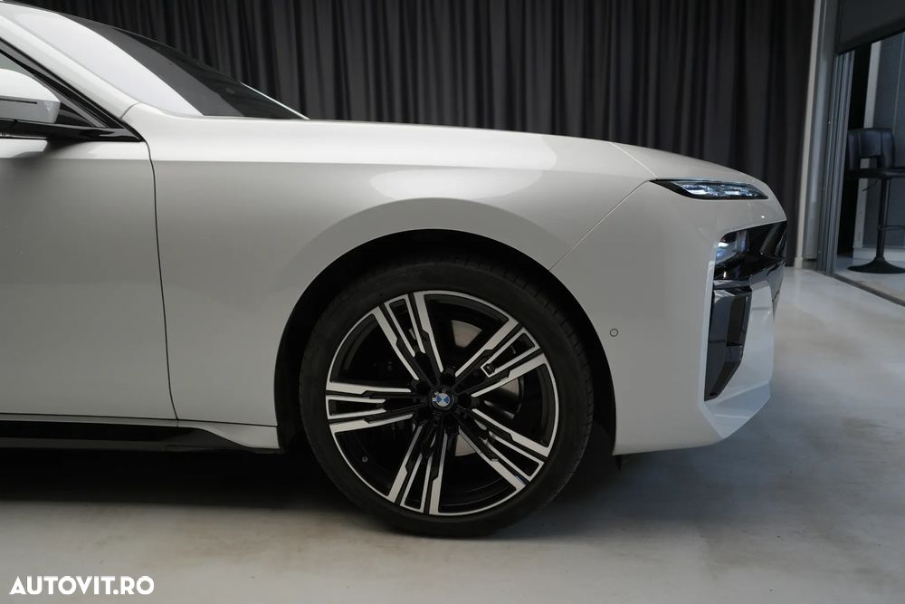 BMW Seria 7 740d xDrive MHEV - 7