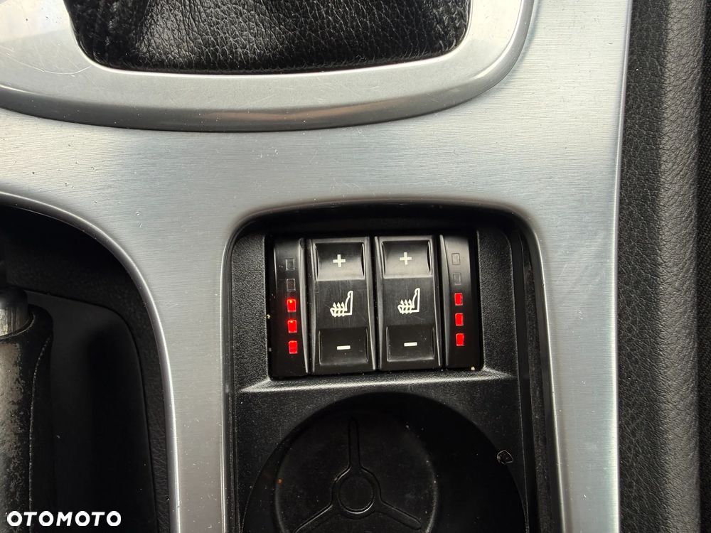 Ford Mondeo - 34
