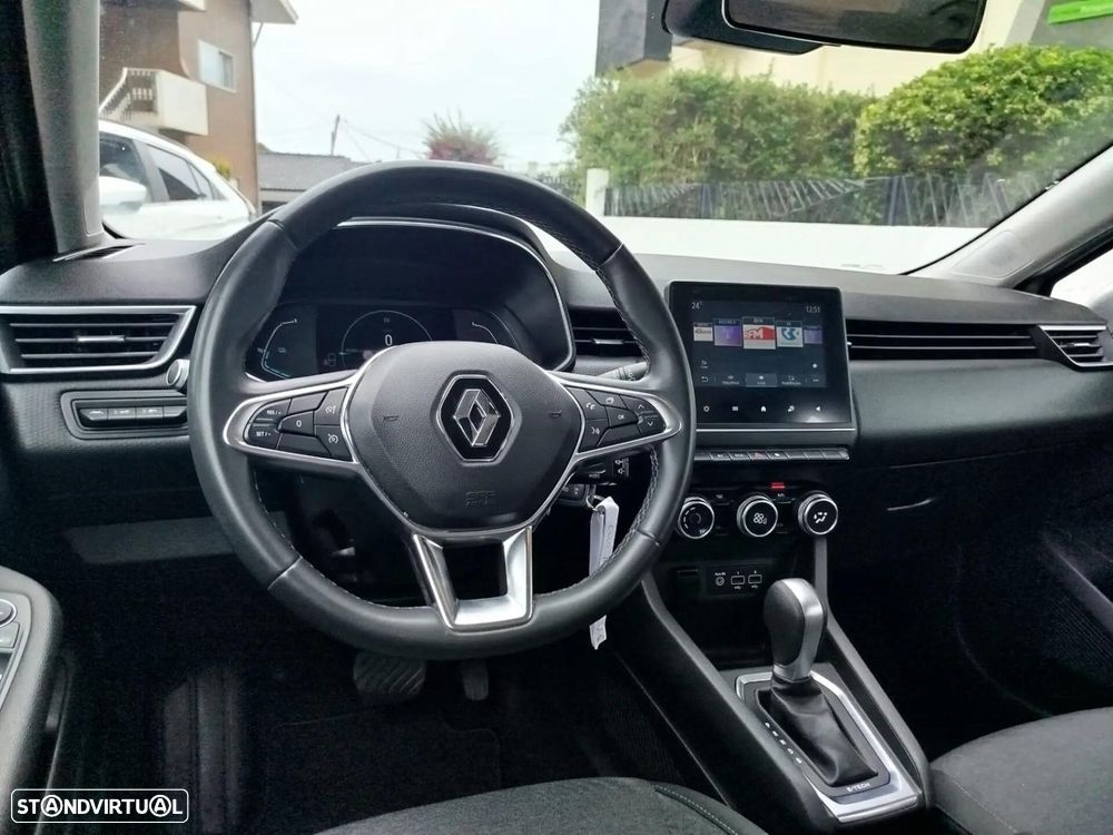Renault Clio 1.6 E-Tech Full Hybrid Techno - 32
