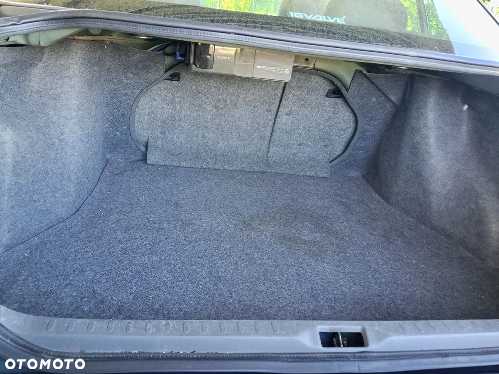 Nissan Primera - 28