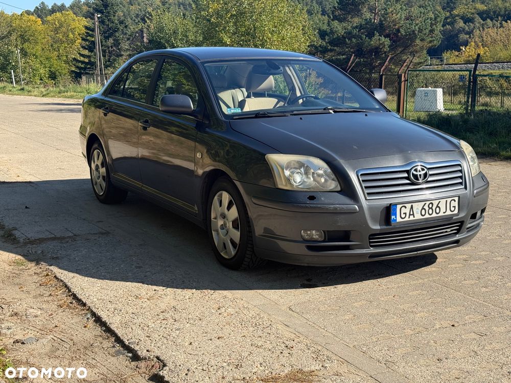 Toyota Avensis - 6