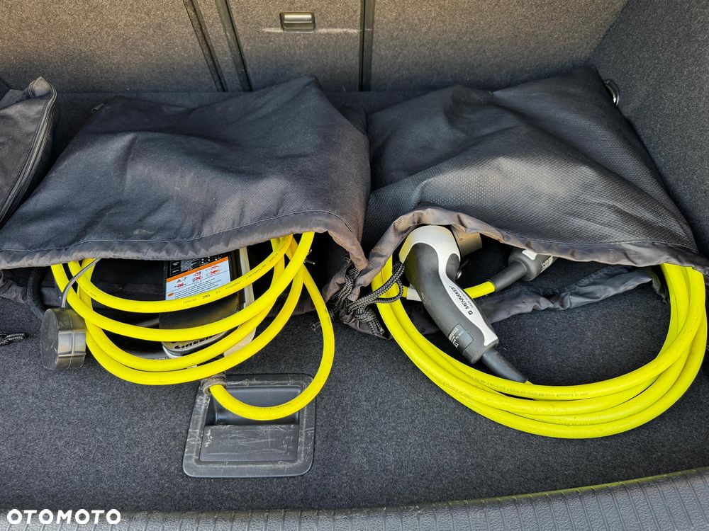 Volkswagen Golf e-Golf - 3