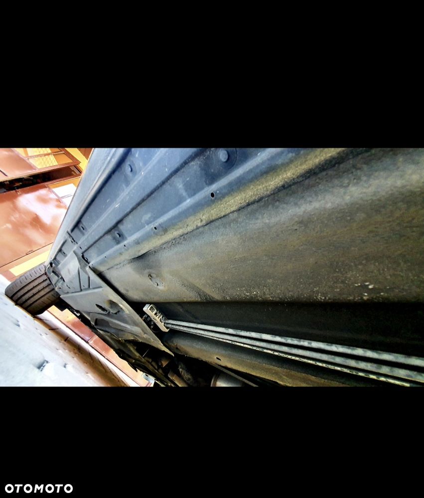 BMW Seria 5 ver-530d - 13