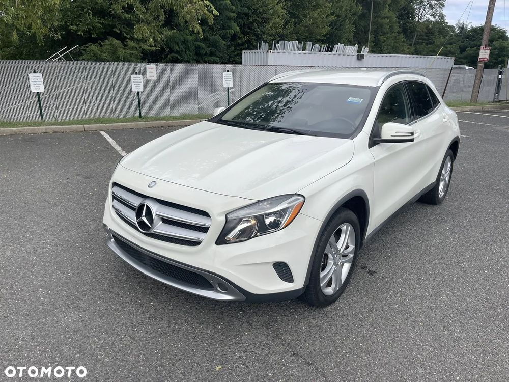 Mercedes-Benz GLA 250 4-Matic - 2
