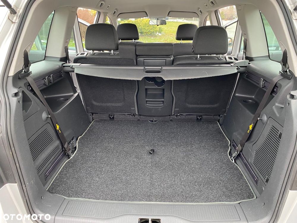 Opel Zafira - 30