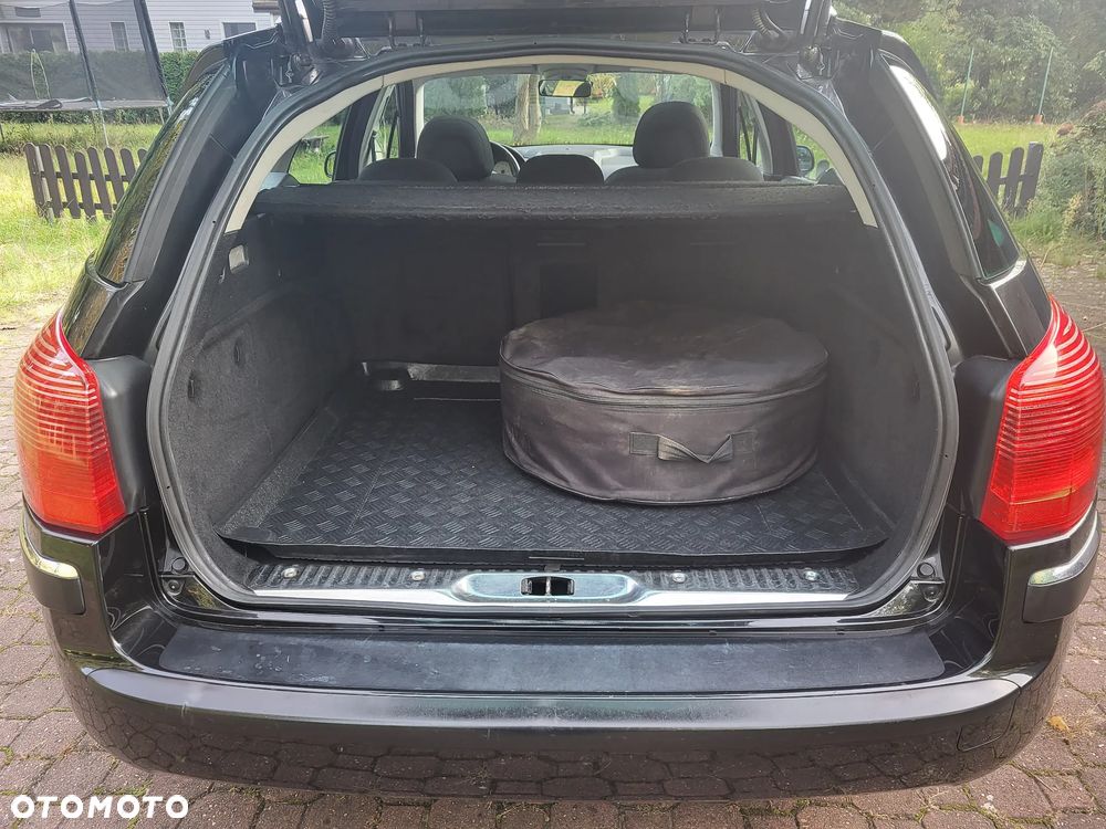 Peugeot 407 - 13