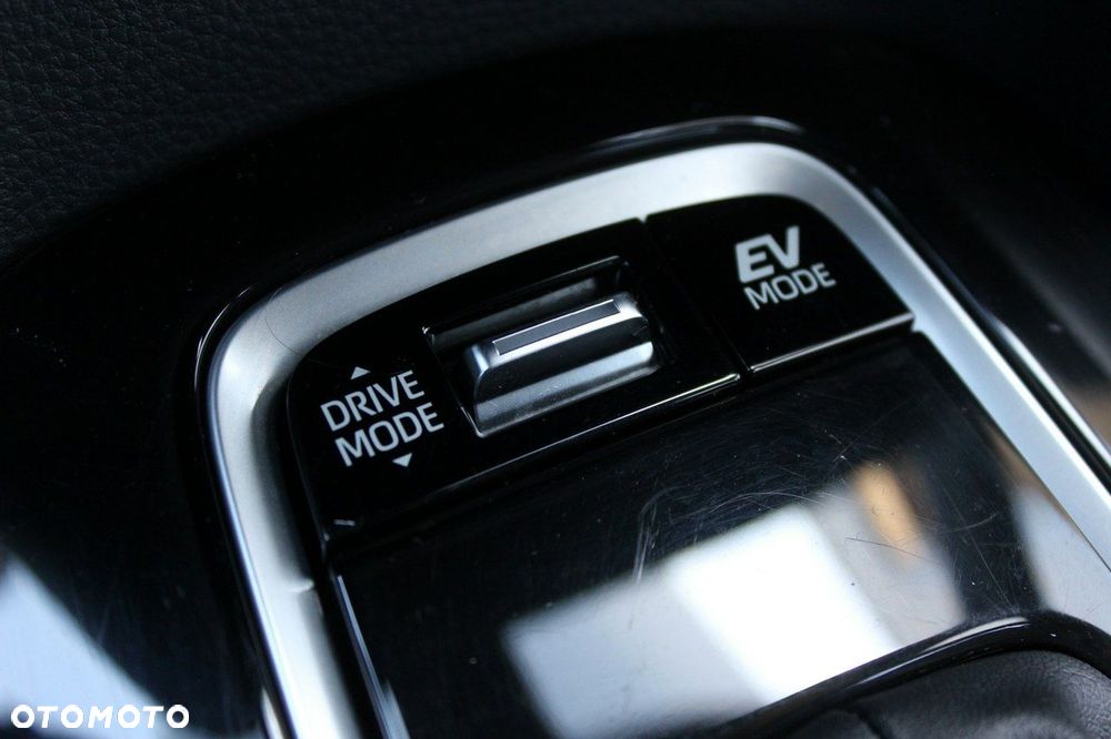 Toyota Corolla 1.8 Hybrid Comfort - 25