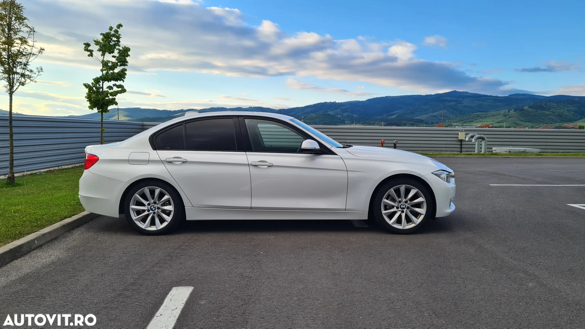 BMW Seria 3 316d - 9