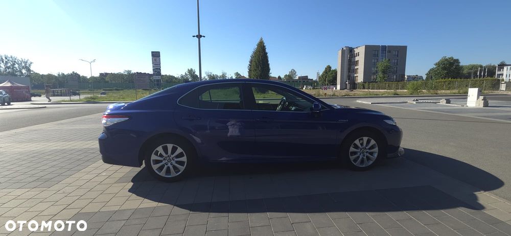 Toyota Camry 2.5 Hybrid Comfort CVT - 1