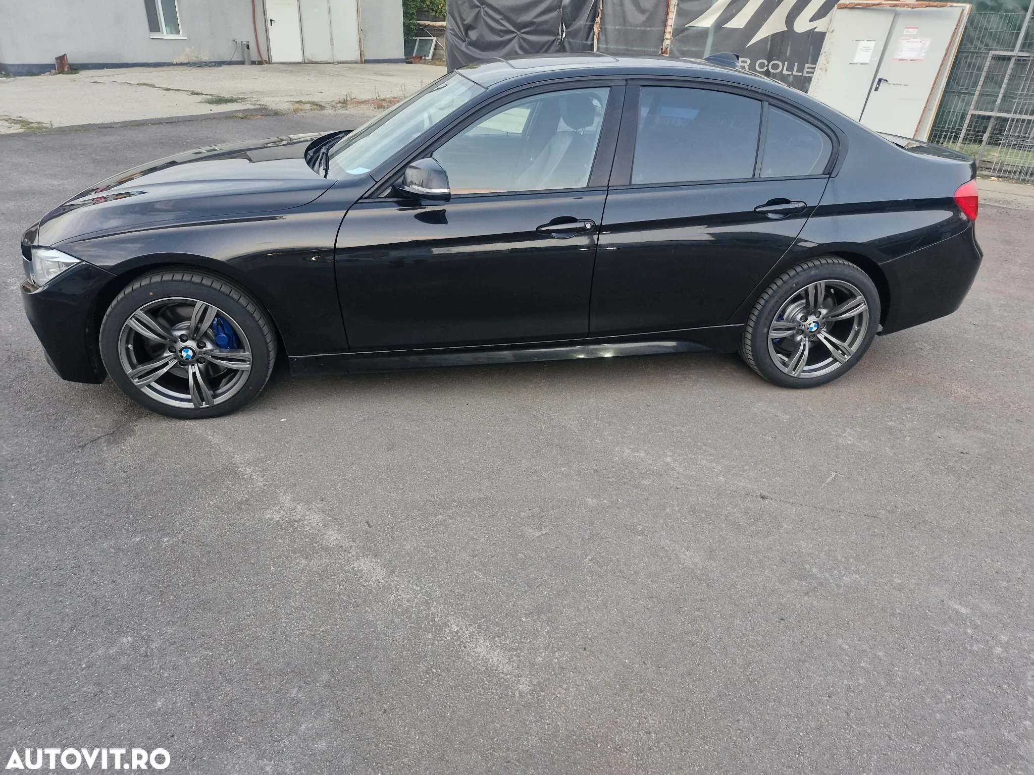 BMW Seria 3 335i xDrive Sport-Aut. - 2