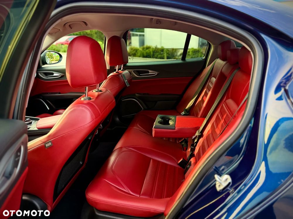 Alfa Romeo Giulia 2.0 Turbo 16V AT8 Veloce Ti - 21