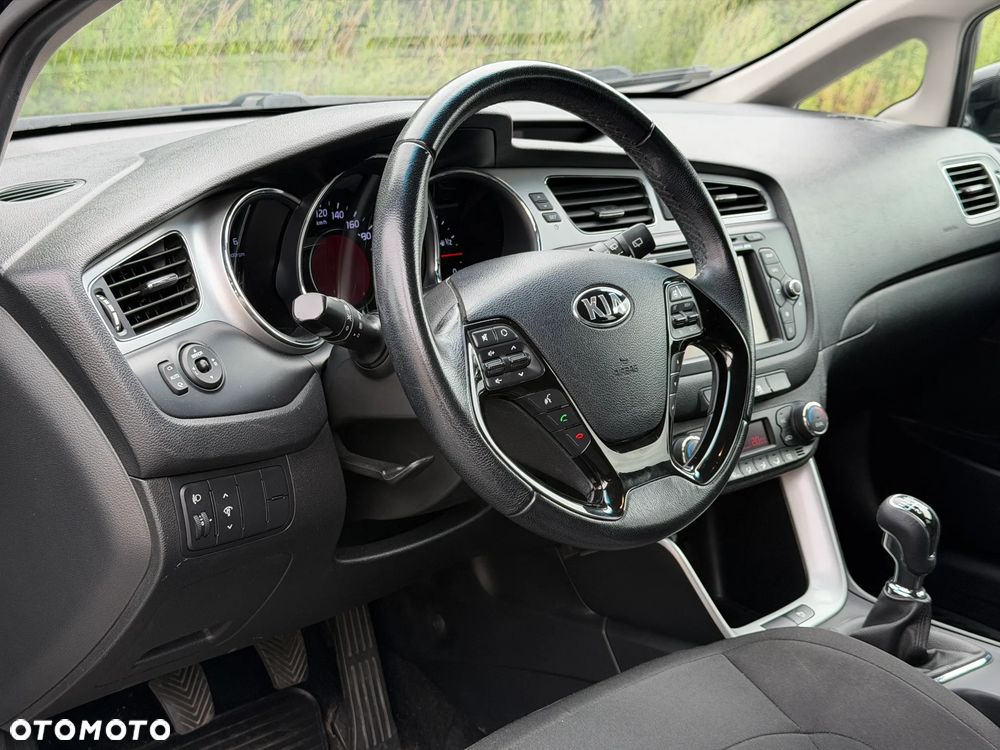 Kia Ceed 1.6 CRDi M - 10