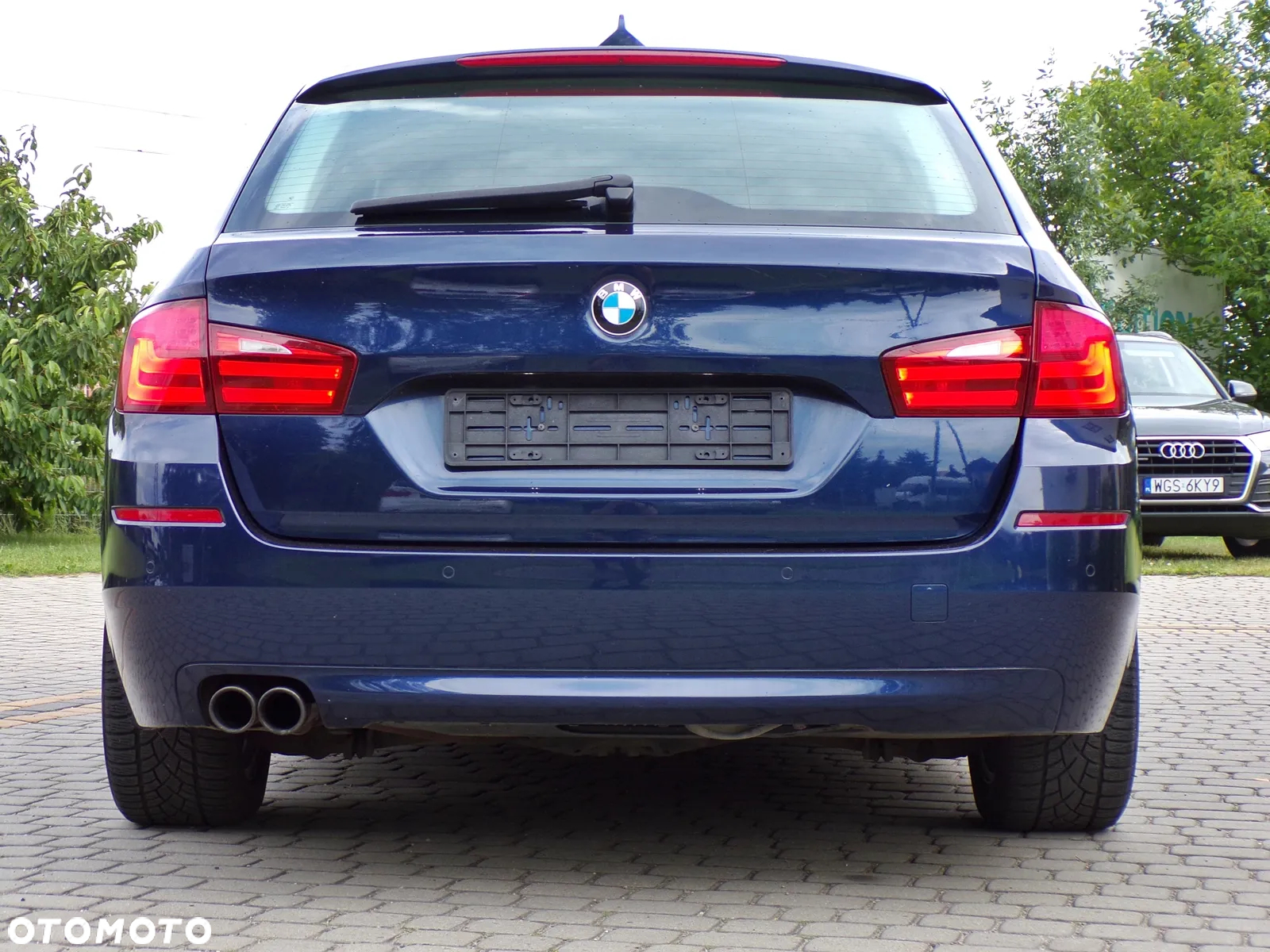 BMW Seria 5 520d Touring - 10