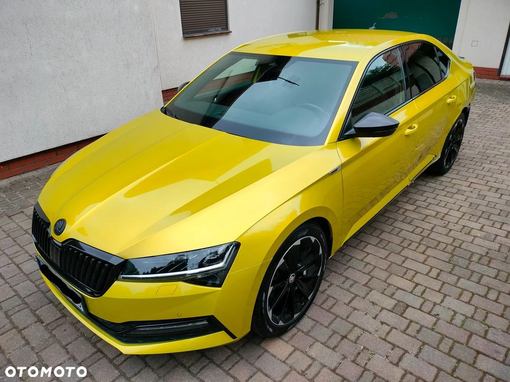 Skoda Superb 2.0 TDI SCR 4x4 Sportline DSG - 4