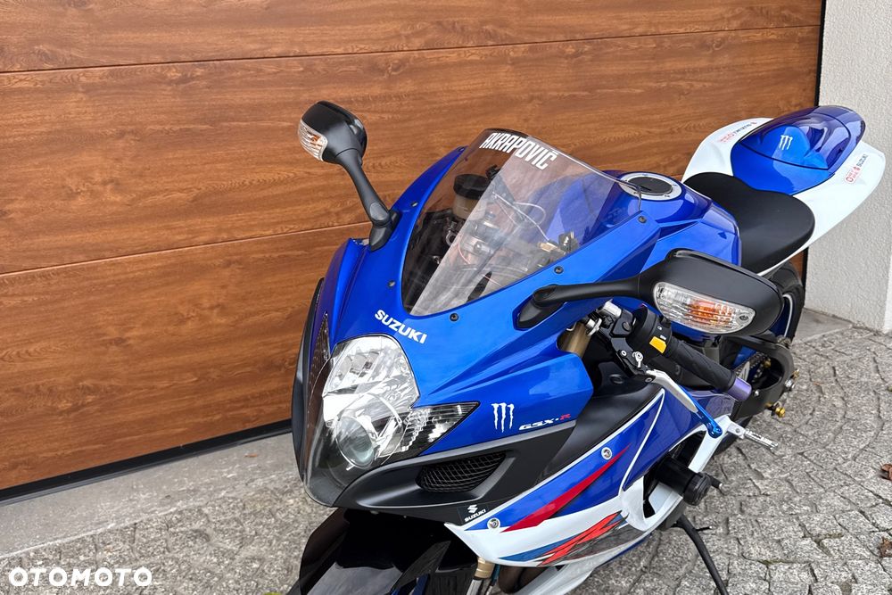 Suzuki GSX-R - 24