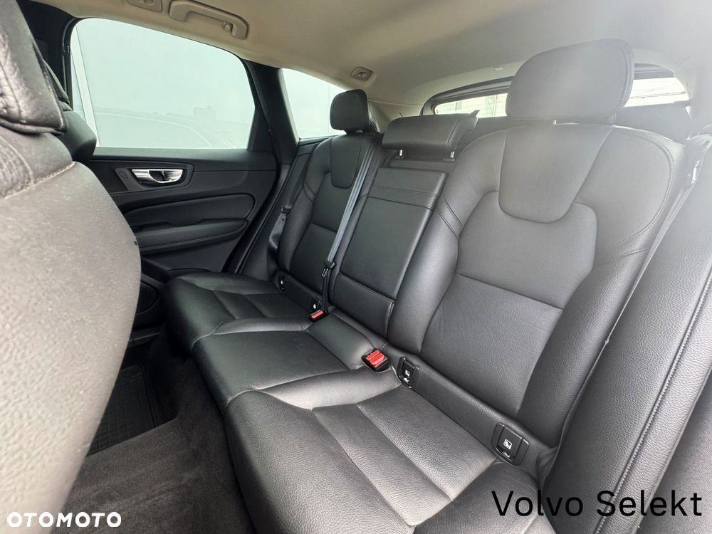 Volvo XC 60 - 31