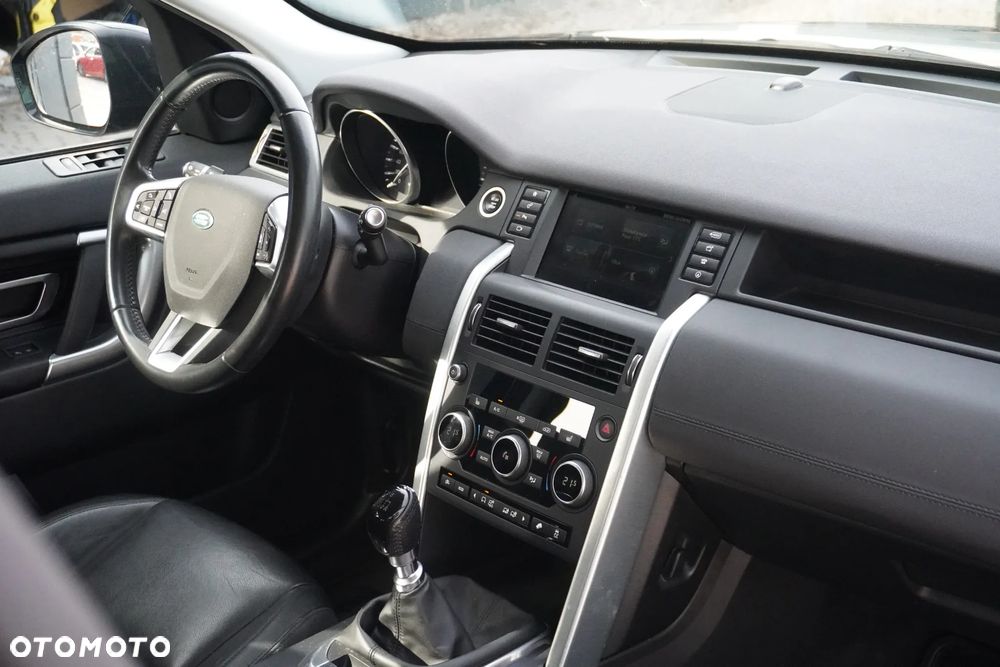 Land Rover Discovery Sport TD4 SE - 30