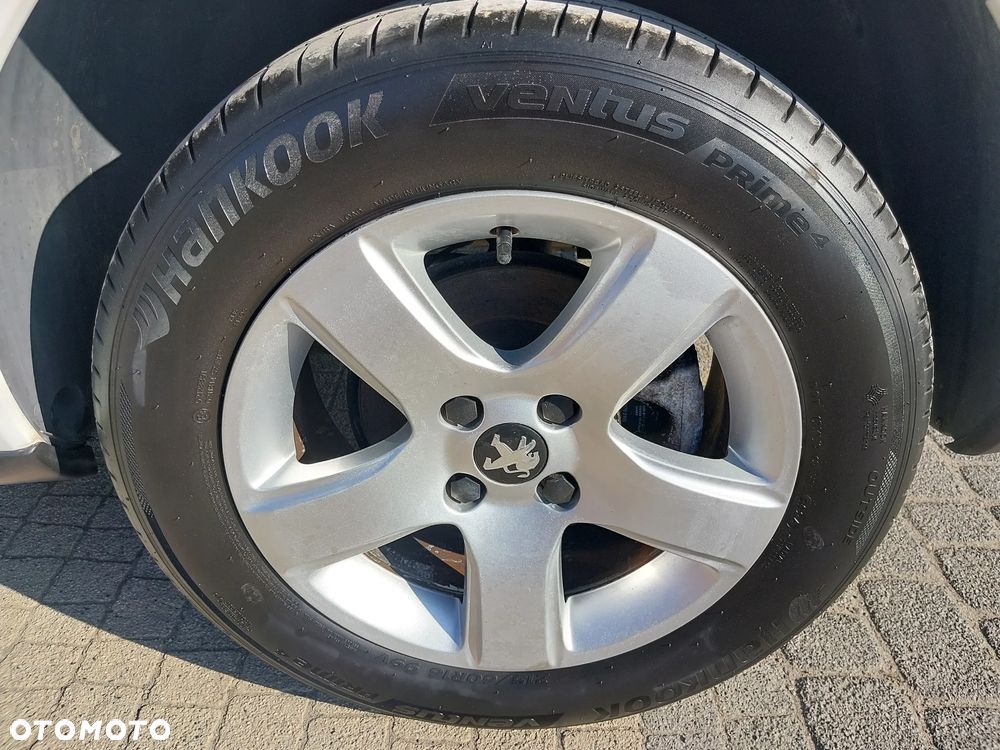 Peugeot 3008 HDi 150 Active - 29