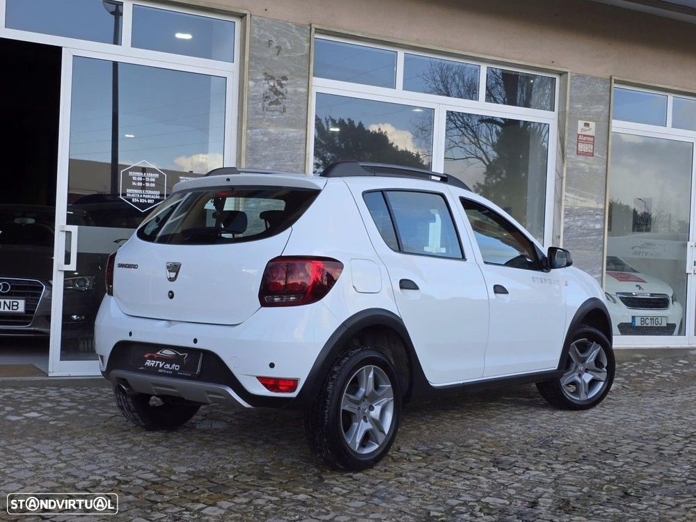 Dacia Sandero 0.9 TCe Stepway - 12
