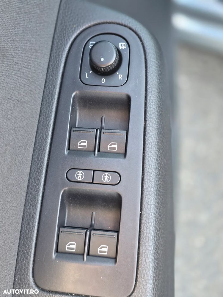 Volkswagen Sharan 2.0 TDI DSG BlueMotion Technology Highline - 11