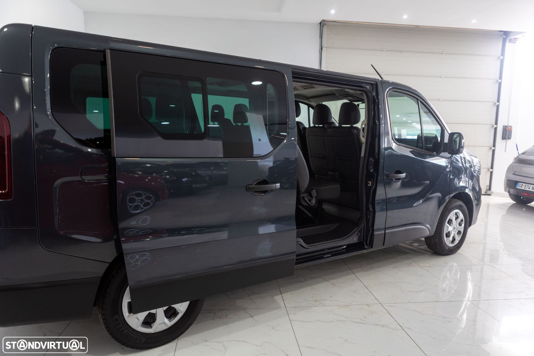 Renault Trafic - 13