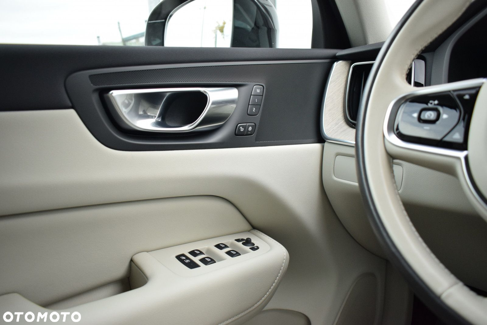 Volvo XC 60 - 21