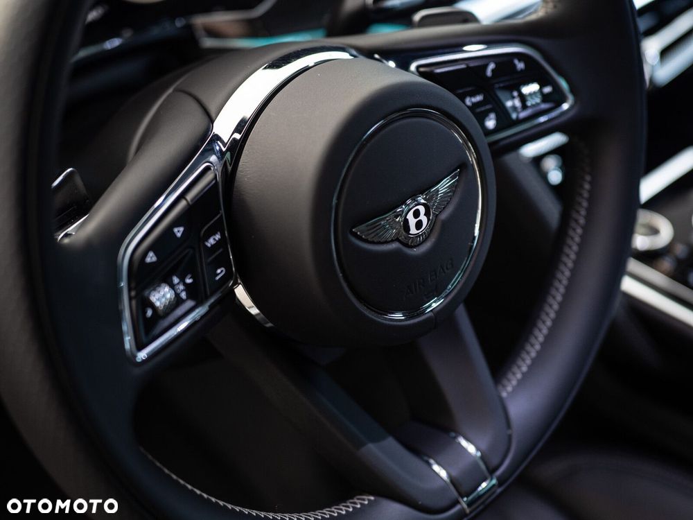 Bentley Flying Spur - 23