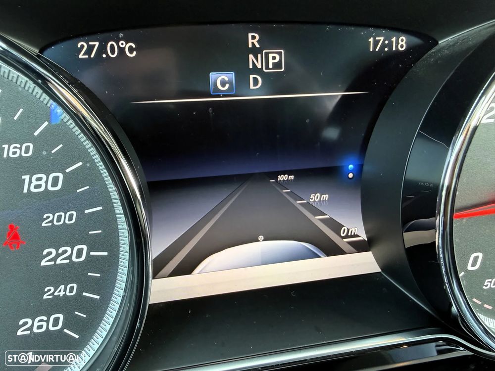 Mercedes-Benz E 220 d Exclusive - 37