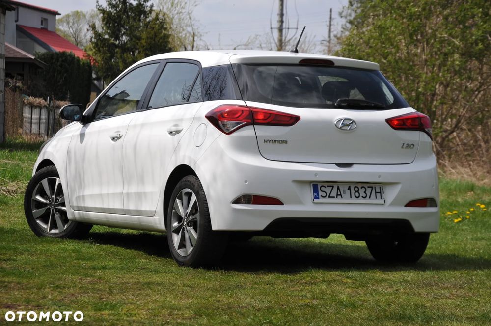 Hyundai i20 1.2 Trend - 9