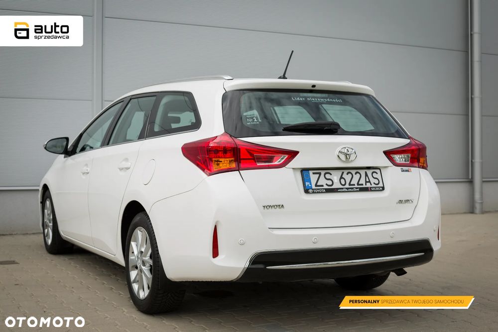 Toyota Auris 1.33 VVT-i Premium Comfort - 16