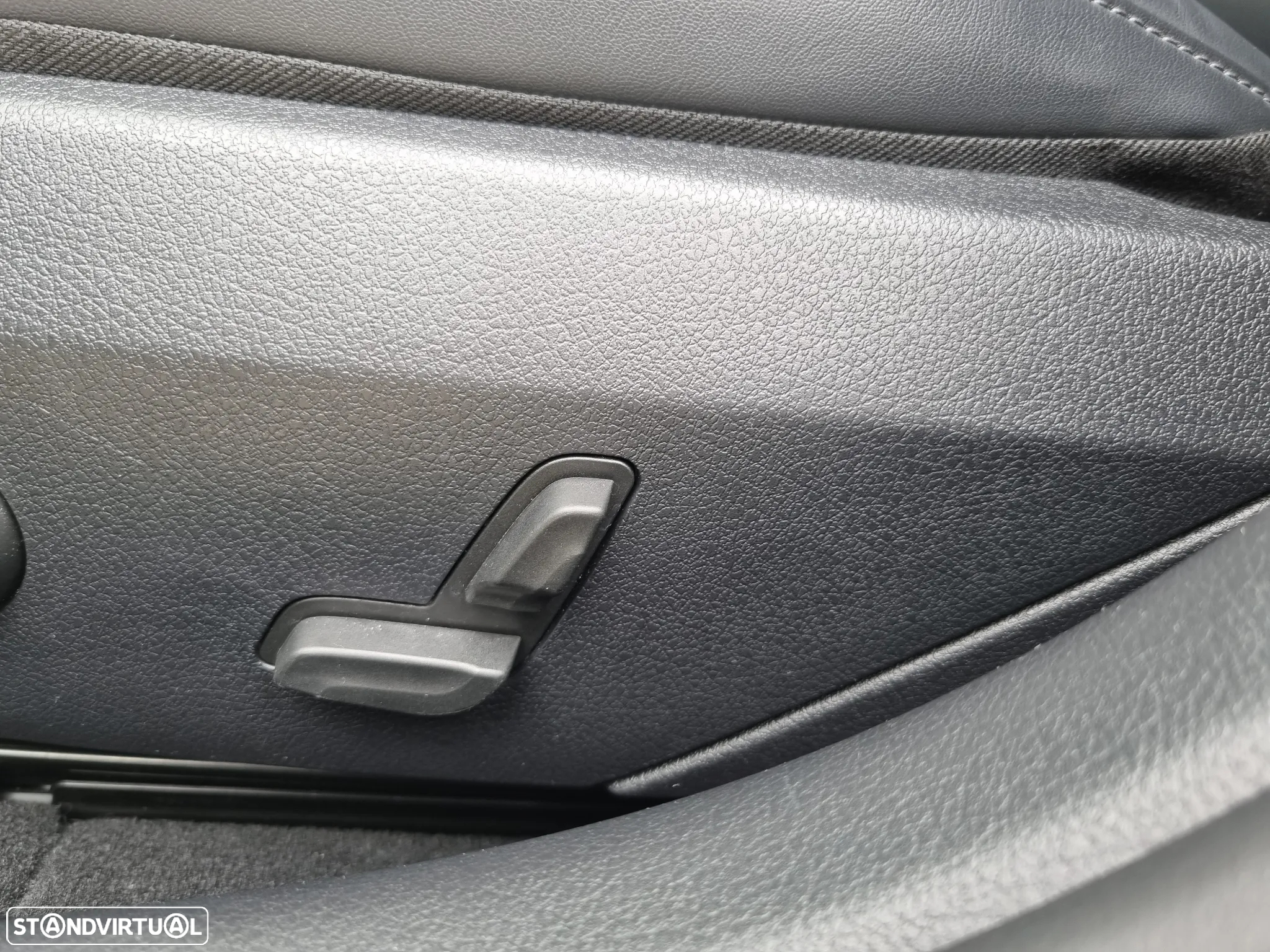 Mercedes-Benz C 300 e AMG Line - 31