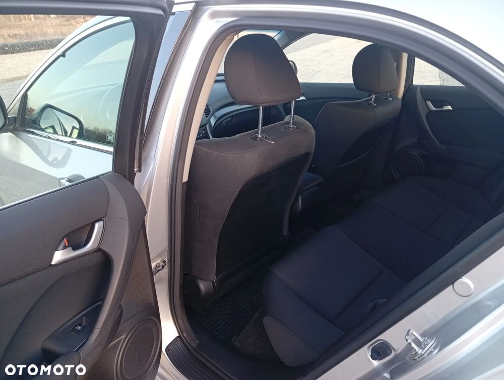 Honda Accord 2.0 Elegance - 12