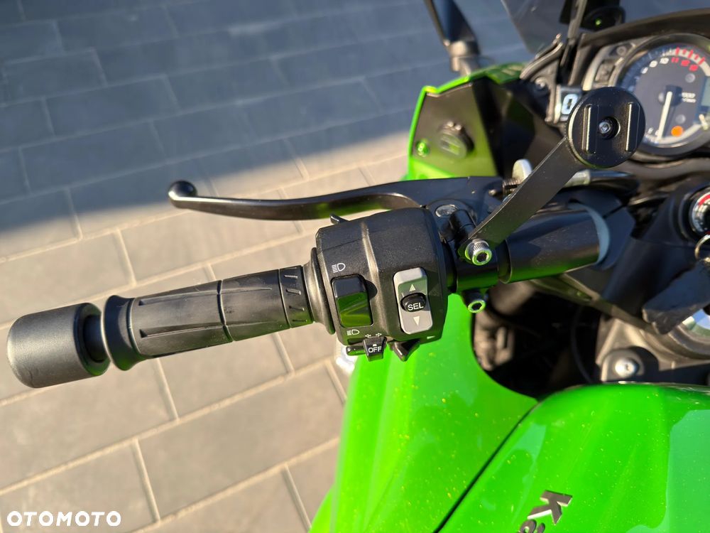 Kawasaki Ninja 1000 SX - 34