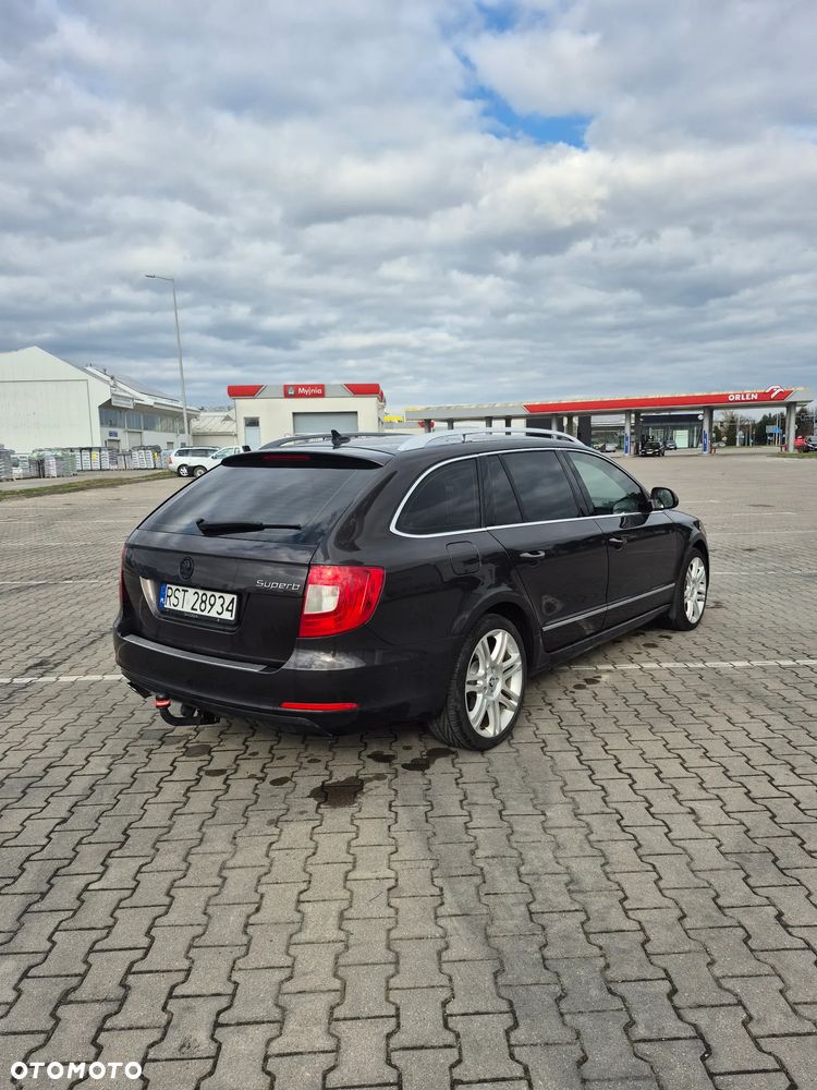 Skoda Superb 2.0 TDI Elegance - 4