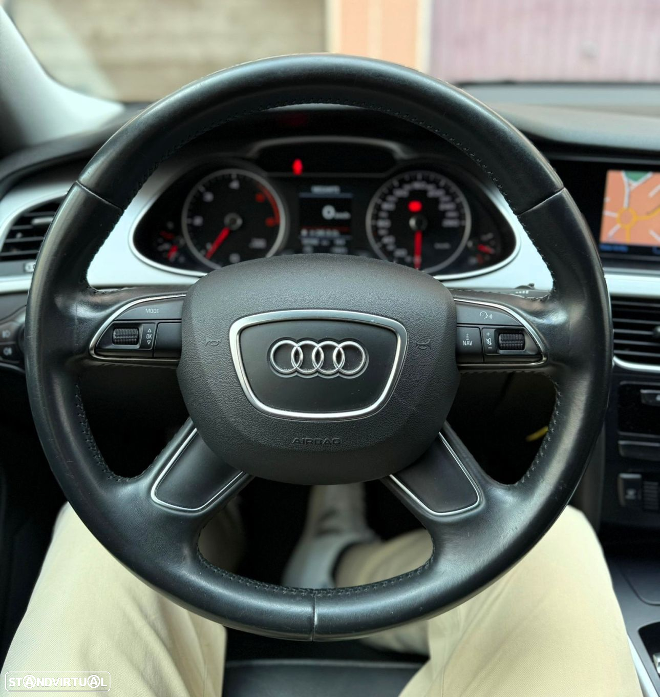 Audi A4 2.0 TDI exclusive - 14