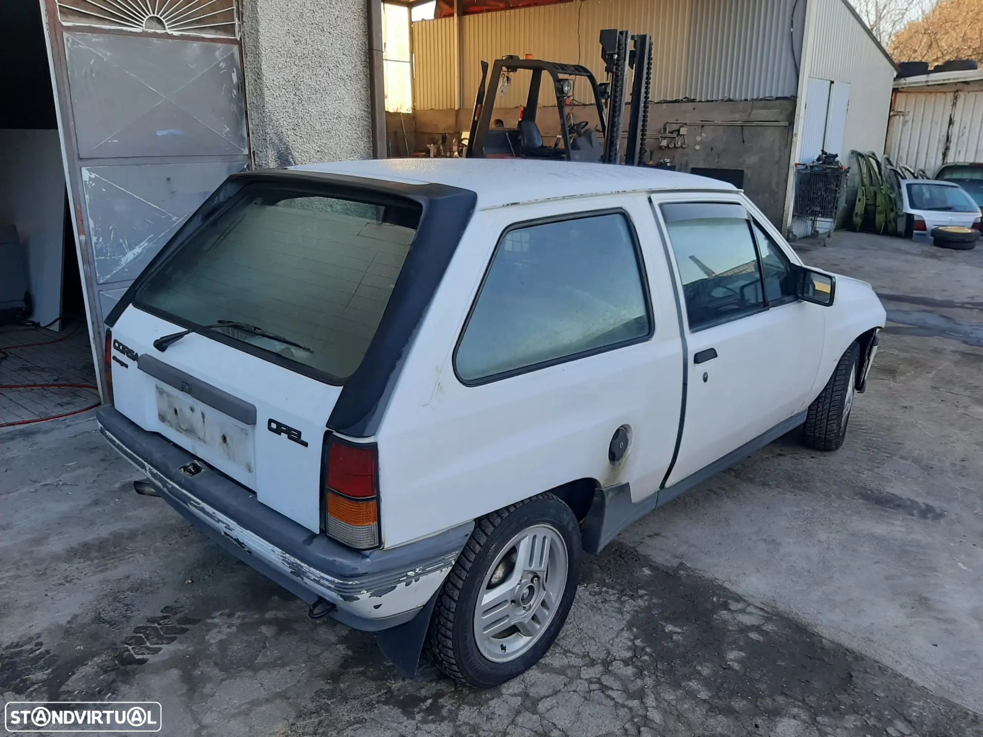 Opel Corsa para peças - 1