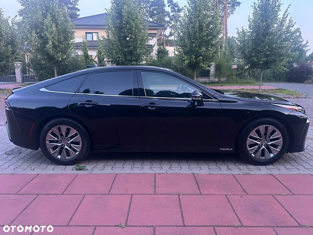 Toyota Mirai Prestige - 8