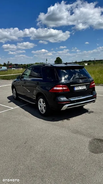 Mercedes-Benz ML 350 BlueTec 4-Matic - 11