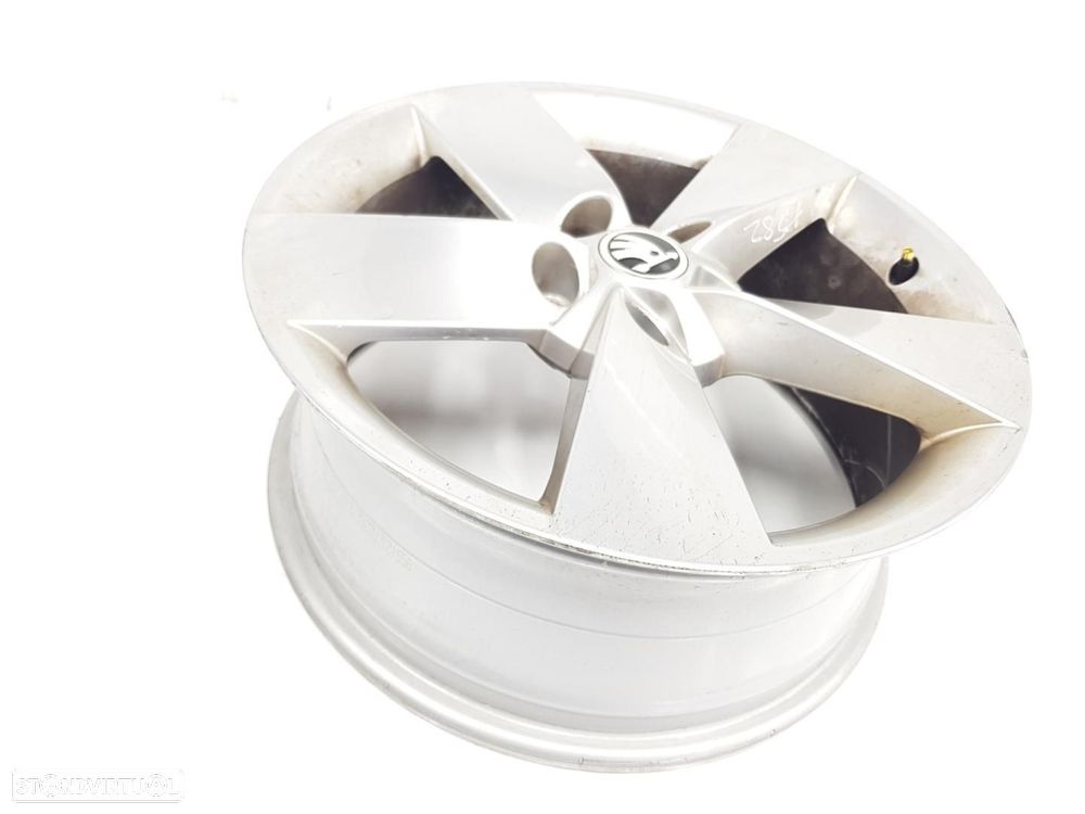 PNEU SKODA KAROQ NU - 1