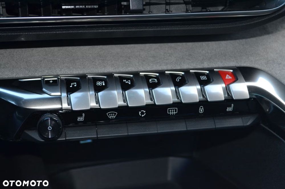 Peugeot 3008 1.6 PureTech Hybrid4 PHEV GT Pack S&S EAT8 - 17