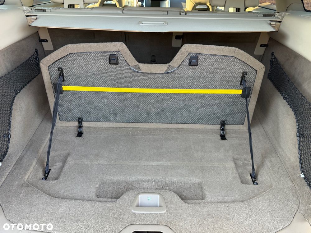 Volvo XC 60 - 32