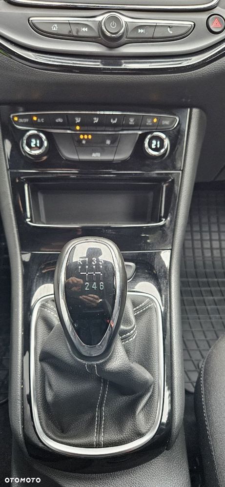 Opel Astra 1.5 CDTI 2020 S&S - 16