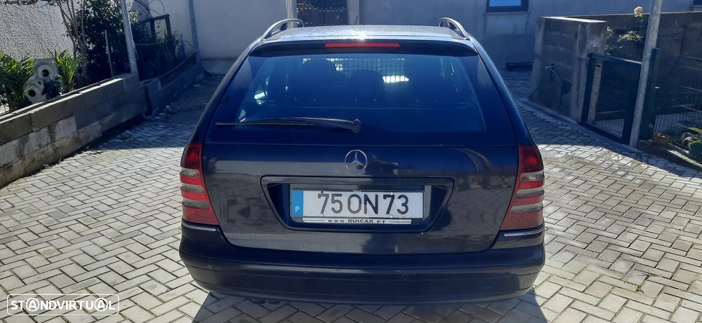 Mercedes-Benz C 200 - 10