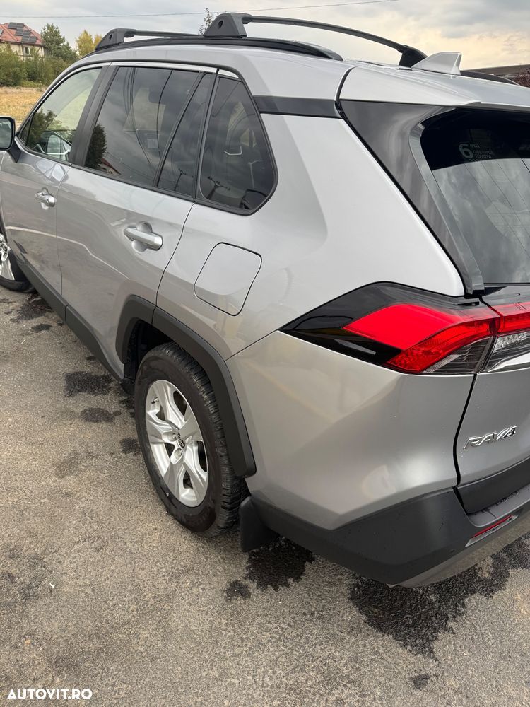 Toyota RAV4 - 16