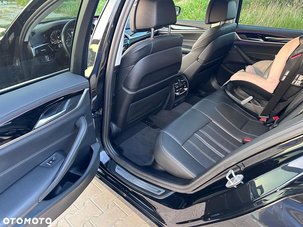 BMW Seria 5 530d Luxury Line - 12