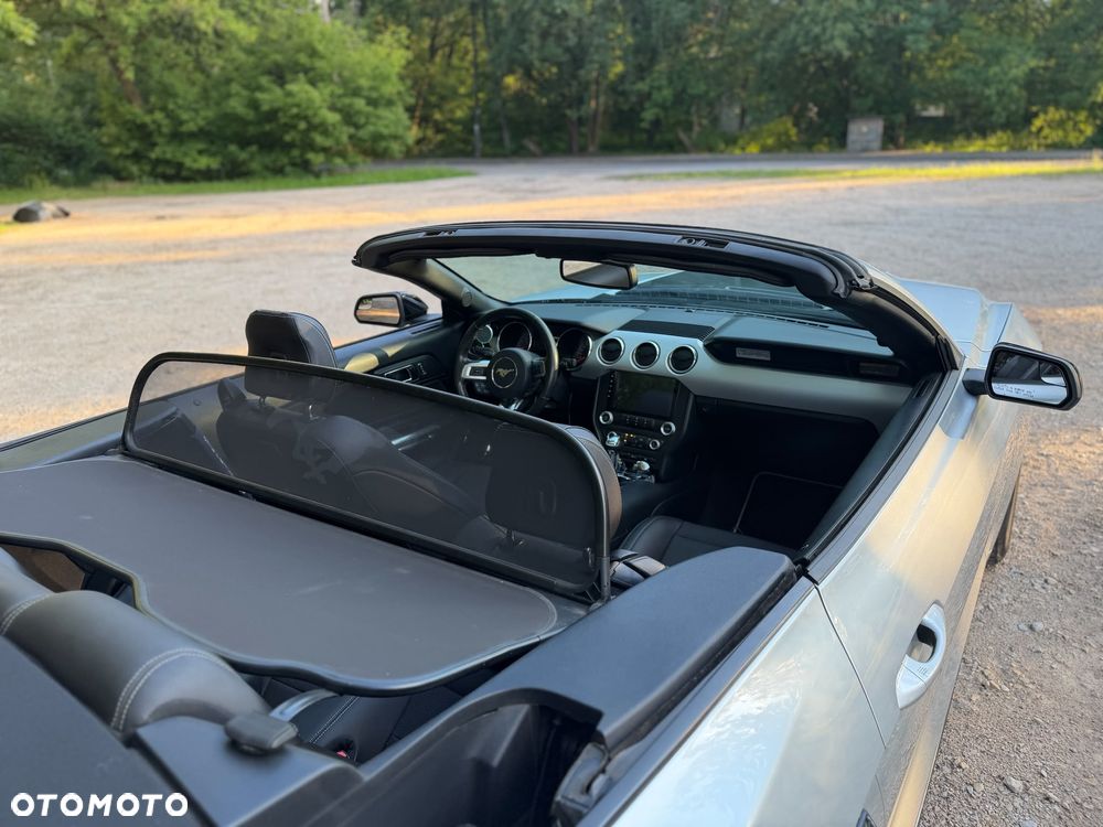 Ford Mustang 3.7 V6 - 16