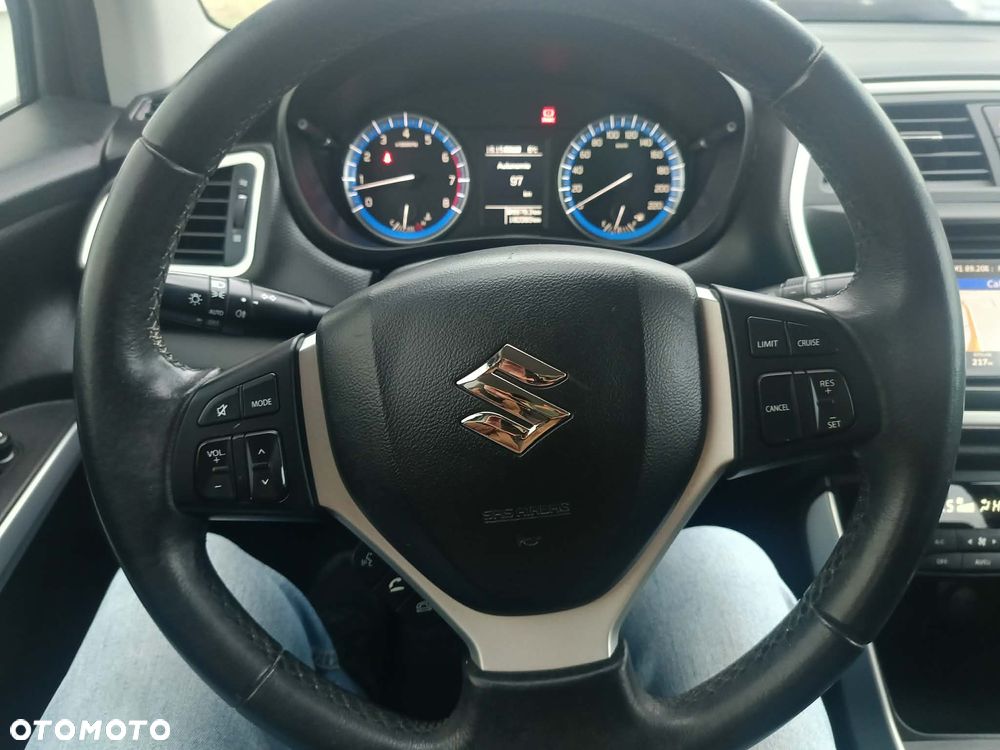 Suzuki SX4 S-Cross - 11